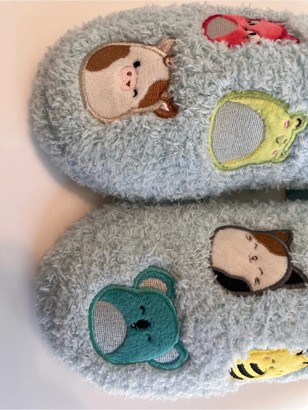 Squishmallows Fuzzy Blue Slip-On Slippers Medium 13-1 Animals Cat Kola Frog Bee